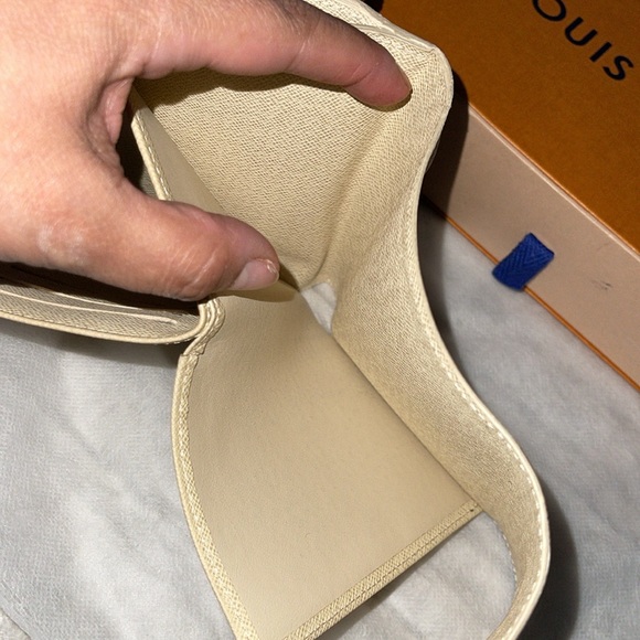 Louis Vuitton preloved Damier azur portefeuilla tri fold wallet excellent con. - Picture 6 of 11